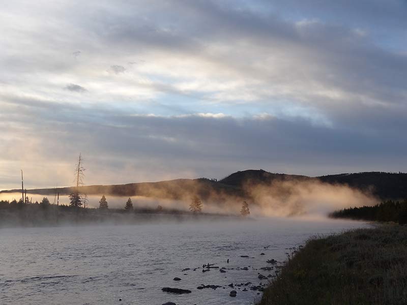 yellowstone-geysers-beautiful-view-1403